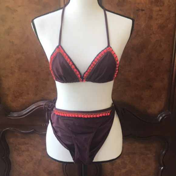 Garage Bikini Set with Crocheted Trim - Picture 3 of 10